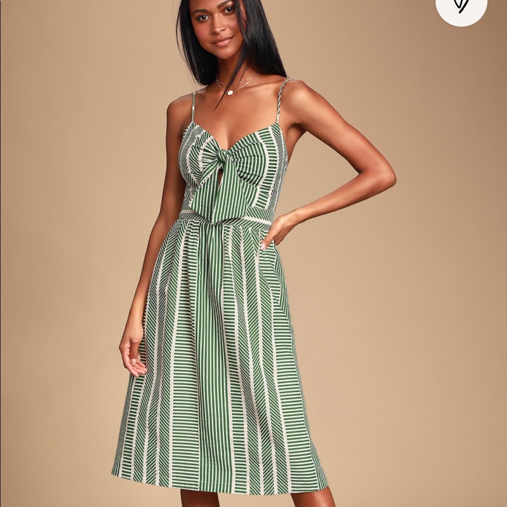 LuLu’s MIDI Dress